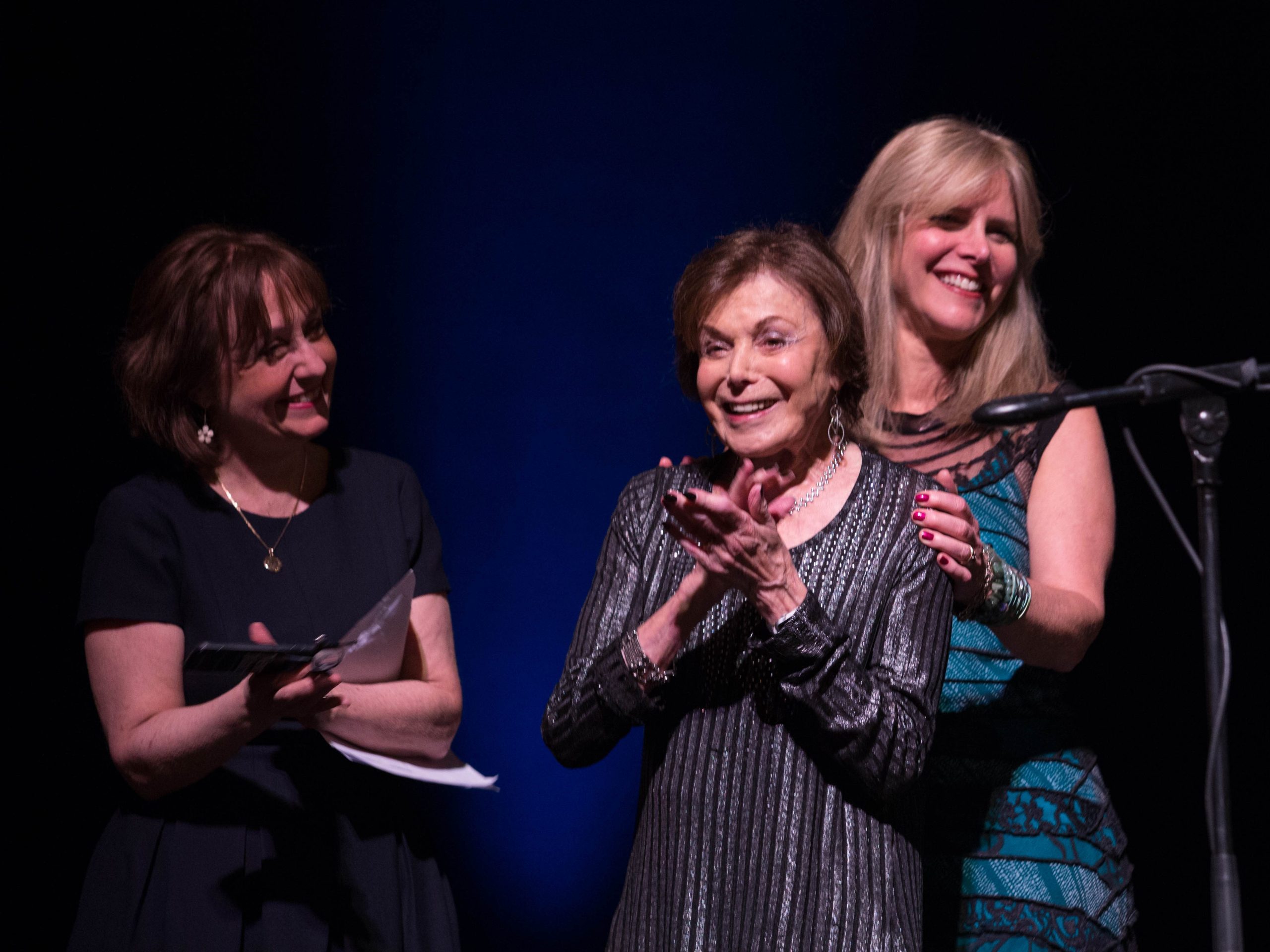 Charlene Esserman (center) announces the establishment of the Esserman-Knight Journalism Prize, along with daughter Laura Esserman and former Knight Foundation VP/Journalism Jennifer Preston. Photo courtesy of Knight Foundation
