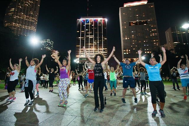 MIAMI GETS THEIR GROOVE ON WITH CHALLENGE-WINNING DANCE PARTY