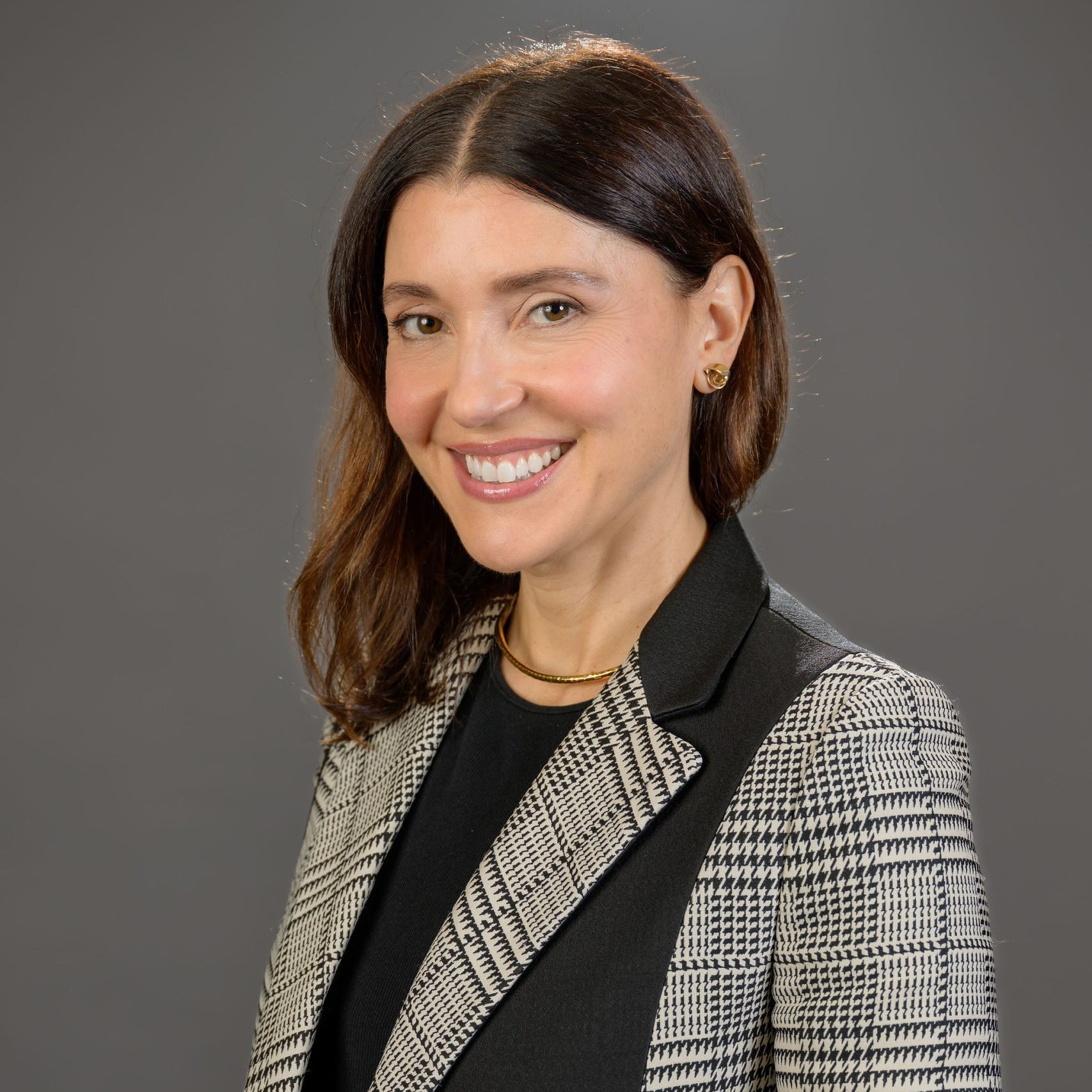 Laurel Woloszyn headshot